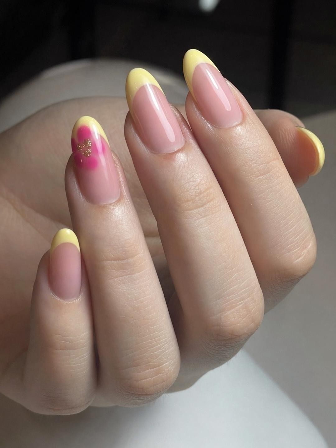 Ojačavanje noktiju gelom - Nails Studio, Beograd Ojačavanje noktiju Nokti Ojačavanje noktiju, Beograd, Banovo brdo