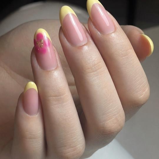 Nails Studio #beograd Ojačavanje noktiju Ojačavanje noktiju gelom