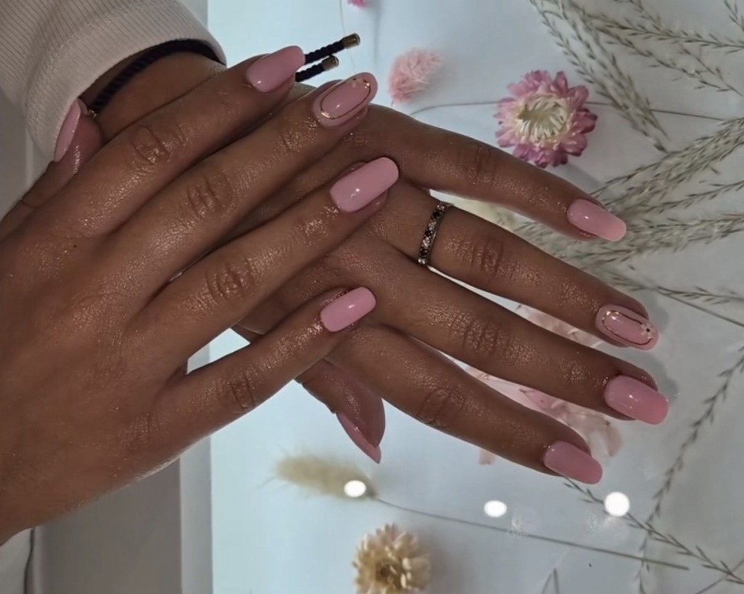 Auréa manucure #novisad Nadogradnja noktiju Nadogradnja noktiju dual tipsama - S dužina