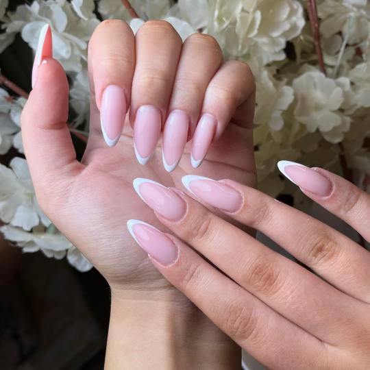 Coco Beauty Room #beograd Izlivanje noktiju Izlivanje noktiju gelom - XL dužina