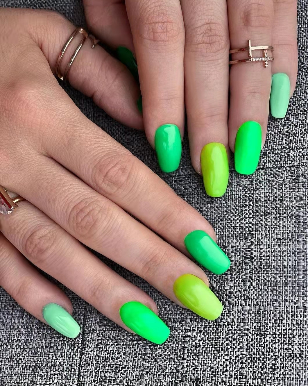 Izlivanje noktiju akrilom - kratki / srednji nokti - Beauty Studio Glam, Beograd Izlivanje noktiju Nokti Izlivanje noktiju, Beograd, Zvezdara