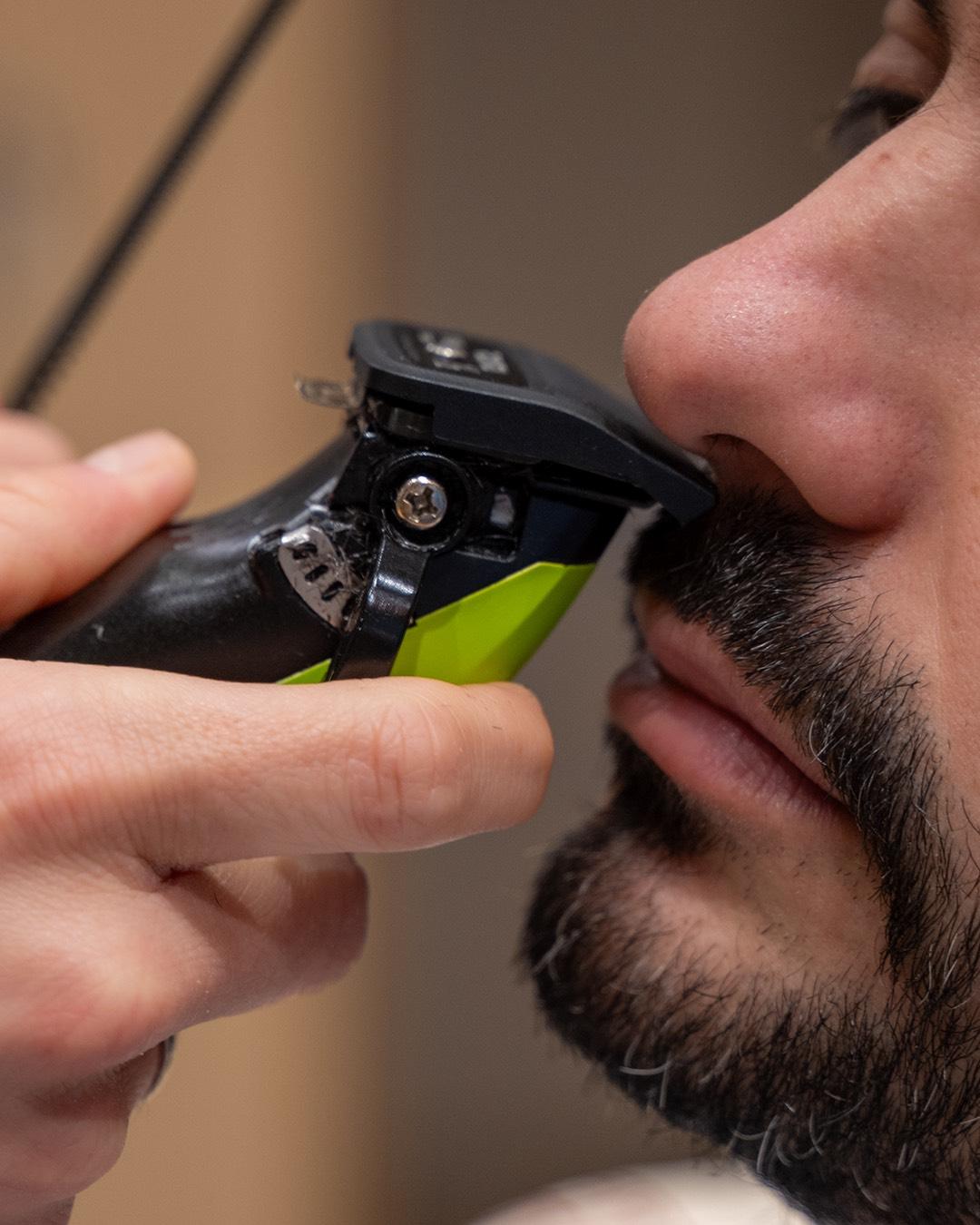 Sređivanje brade - Blok Barber Shop, Beograd Berberin Muški frizeri Berberin, Beograd, Novi Beograd blokovi, Belville, Savski kej