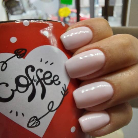 Topaz Beauty #beograd Izlivanje noktiju Ojacavanje noktiju gelom Izlivanje noktiju gelom - S dužina