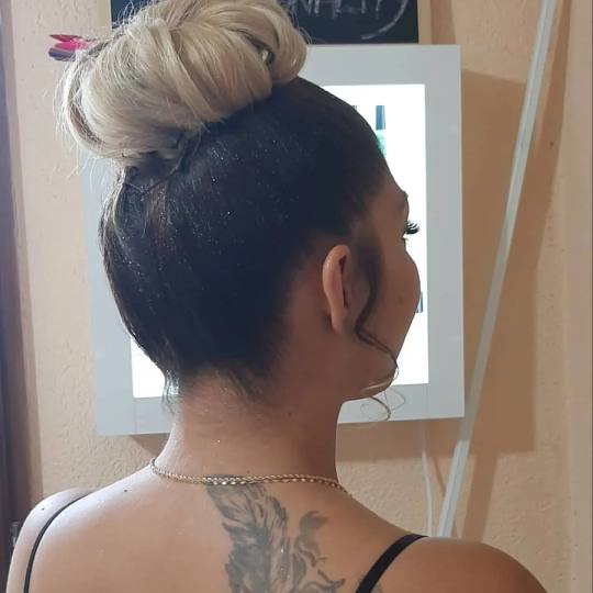 Katrissimo #beograd Svečane i frizure za svadbu Svečana frizura - duga kosa