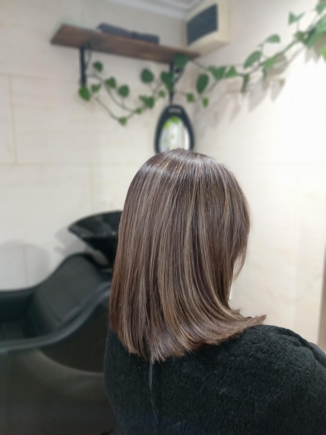 Frizerska Radionica #beograd Pramenovi Pramenovi + preliv + nega kose - kosa srednje dužine