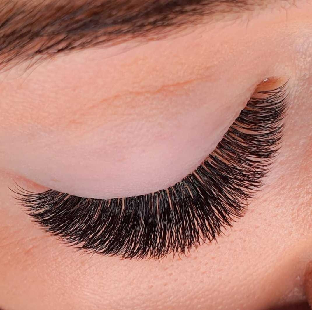 Nadogradnja trepavica - ruski volumen 5D - 8D - Right Beauty, Beograd Nadogradnja trepavica Lice Nadogradnja trepavica, Beograd, Centar, Stari grad, Dorćol