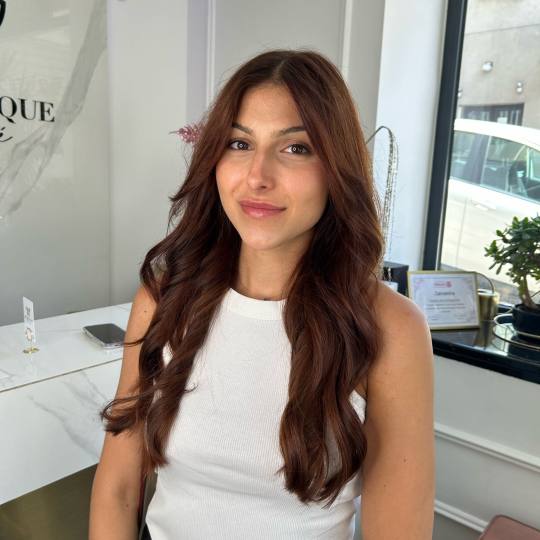 Esthetique Privé #beograd Žensko šišanje Žensko šišanje + feniranje - duga kosa