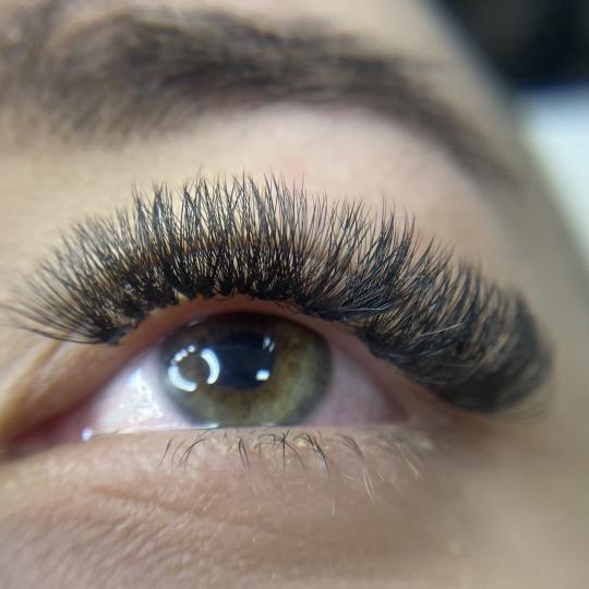 Blinka Beauty Studio usluga