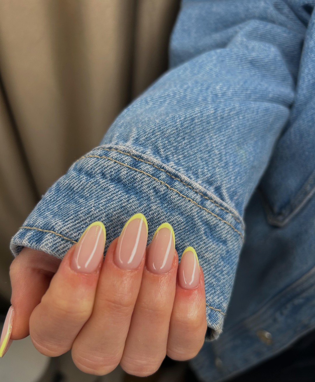 MN Beauty studio #beograd Ojačavanje noktiju Korekcija noktiju / ojačavanje noktiju / rubber baza