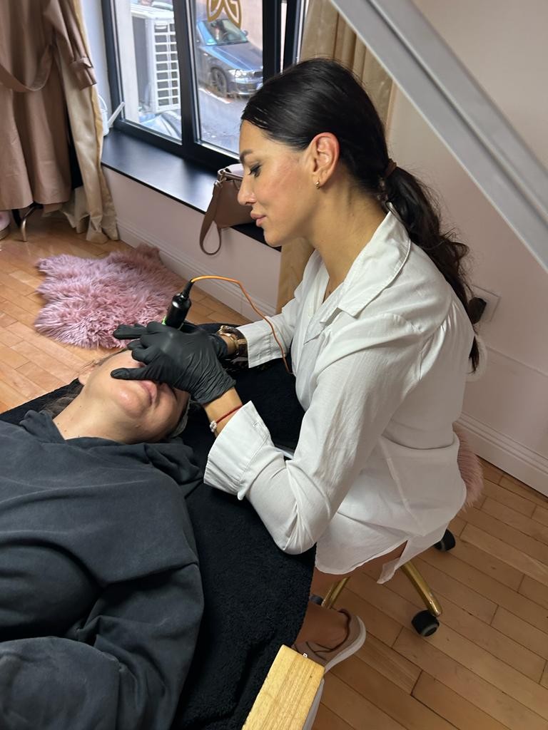 Esthetique Privé #beograd Obrve Puder obrve - PHI POWDER BROWS