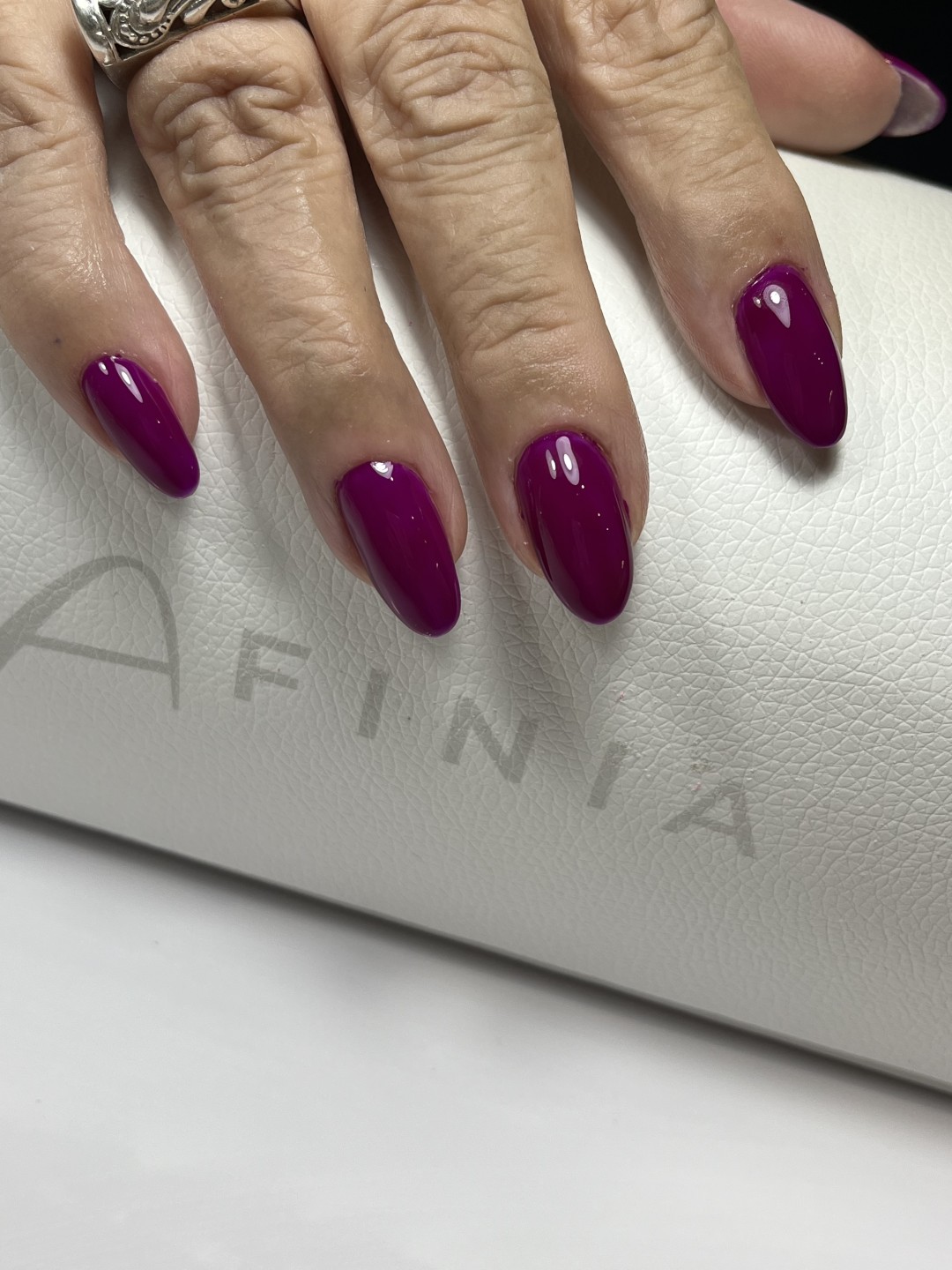 Korekcija noktiju M dužina - salonski rad - Beauty Studio Asja 2, Novi Sad Korekcija noktiju Nokti Korekcija noktiju, Novi Sad, Rotkvarija, Podbara, Salajka
