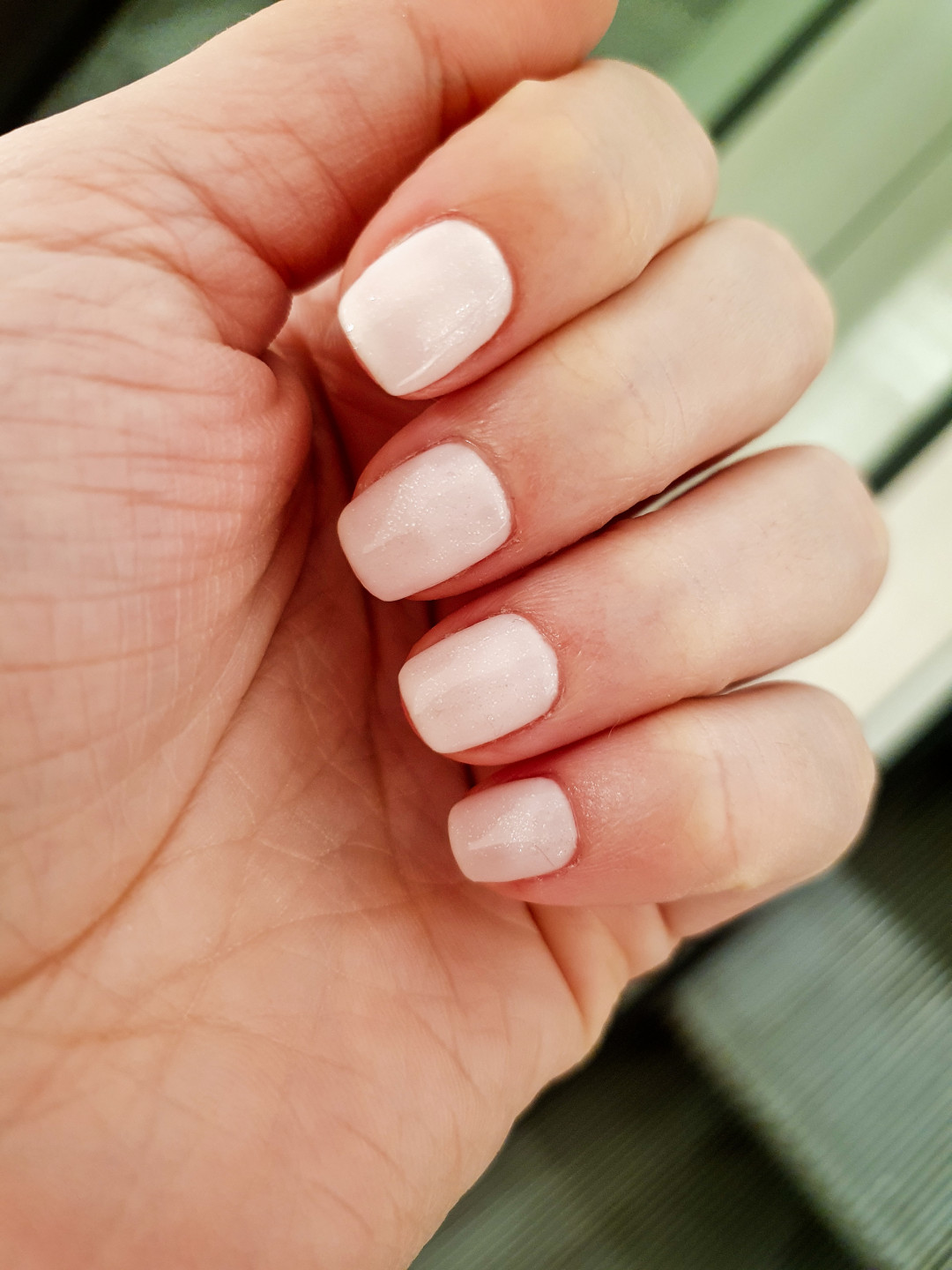 Manikir + gel lak - Alfaparf Nails, Beograd Manikir Nokti Manikir, Beograd, Karaburma, Višnjička banja