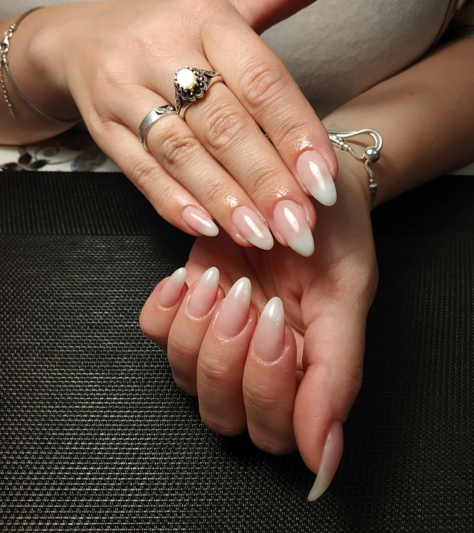 Ojačavanje noktiju gelom dužina 1 - Right Beauty, Beograd Ojačavanje noktiju Nokti Ojačavanje noktiju, Beograd, Centar, Stari grad, Dorćol