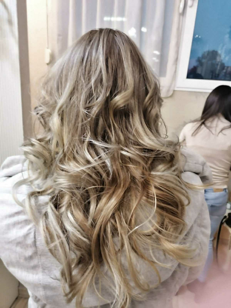 Bibi beauty centar #beograd Pramenovi Pramenovi na foliju u 1 / 2 boje / blanšem + olaplex+ preliv - duga kosa