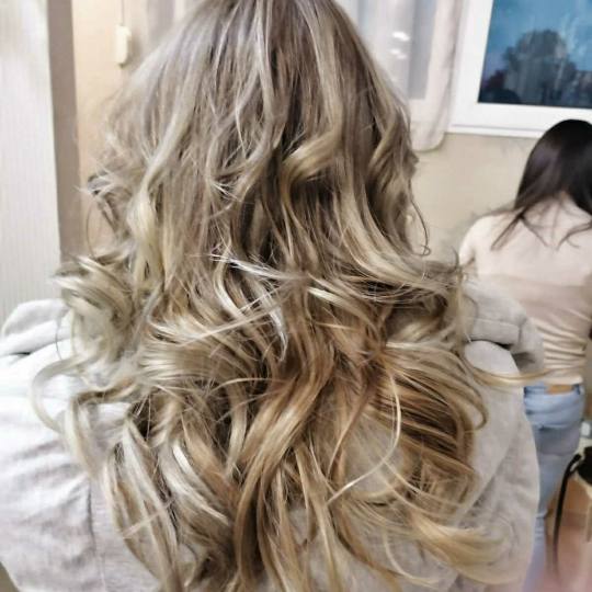 Bibi beauty centar #beograd Pramenovi Pramenovi na foliju u 1 / 2 boje / blanšem + olaplex+ preliv 