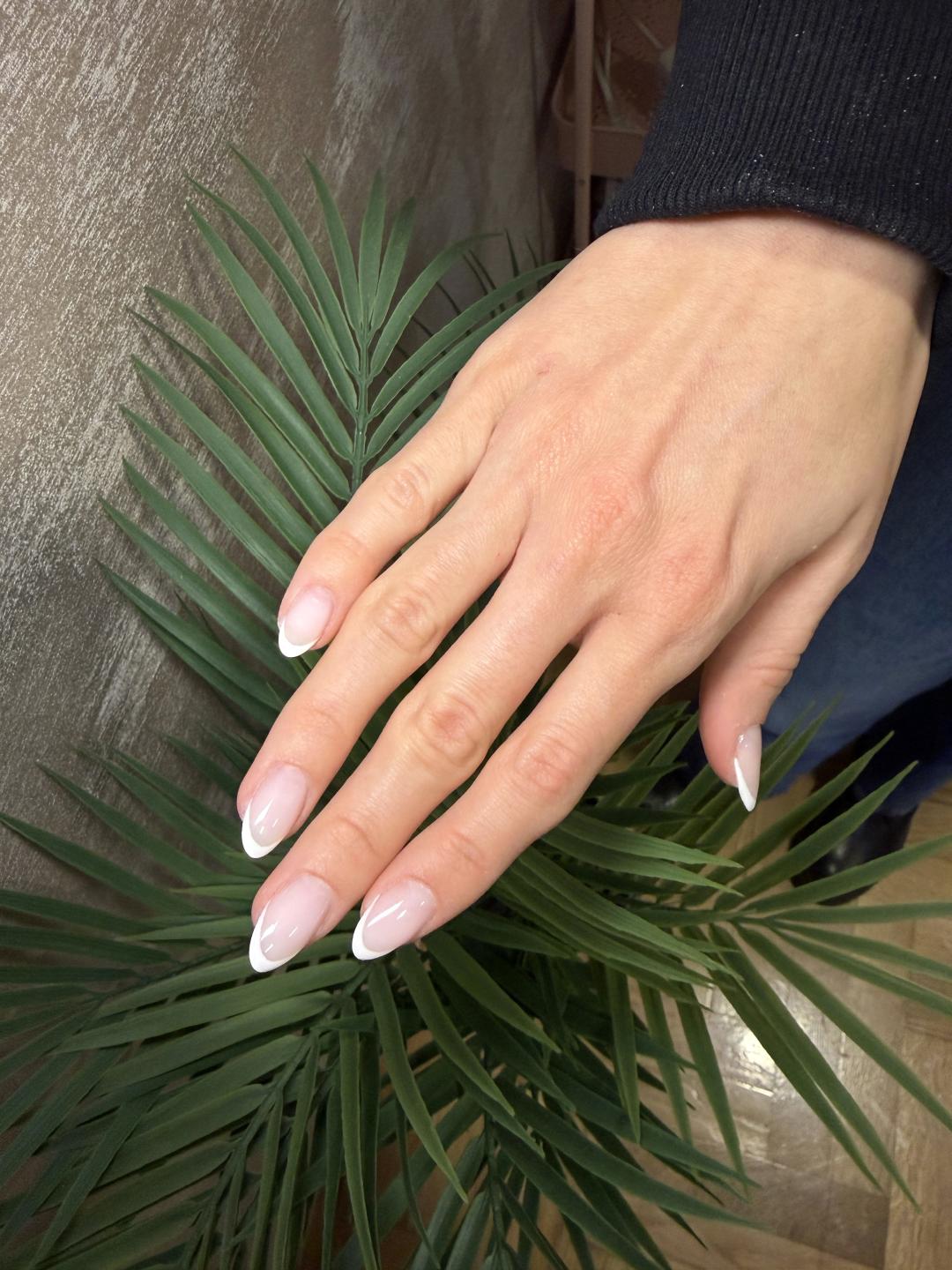 Beauty room Zvezdara #beograd Lakiranje noktiju French - dodatak uz uslugu