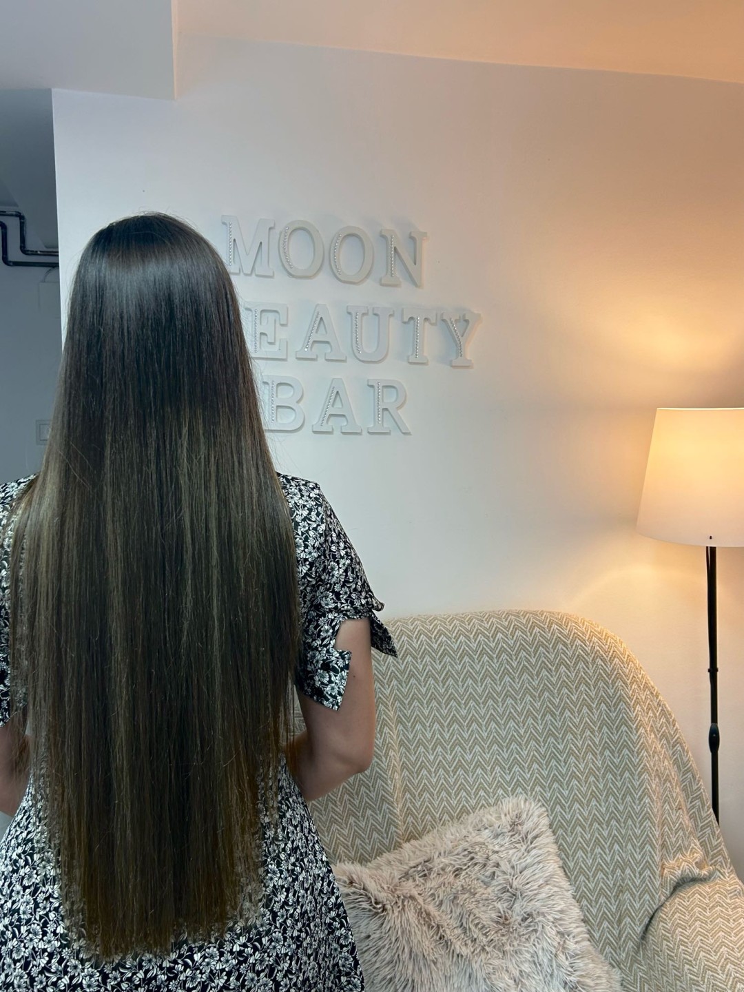 Moon Beauty Bar #beograd Pramenovi Balayage + farbanje izrastka + preliv + nega kose - ekstra duga kosa