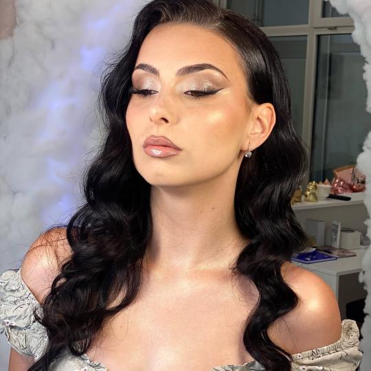 Evels Beauty #nis Svečane i frizure za svadbu Svečana frizura - jednostavna