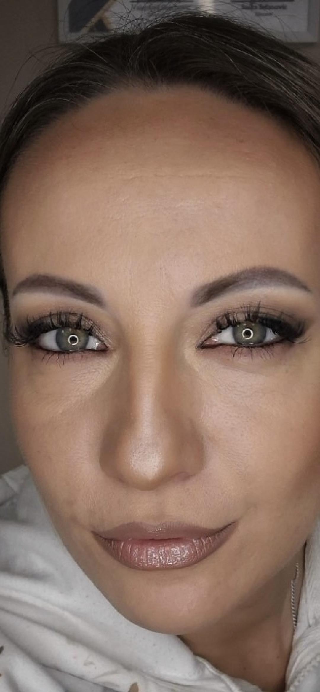 Blinka Beauty Studio #nis Make-up / šminkanje Profesionalno šminkanje