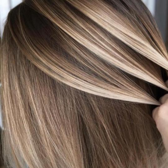 Astradas 2 #beograd Pramenovi Pramenovi na foliju u 2 boje - kosa srednje dužine