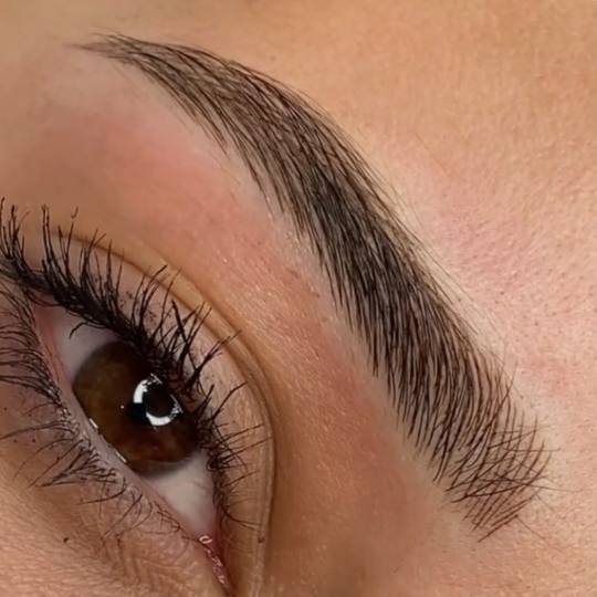 Esthetique Privé #beograd Obrve Trajna šminka obrva - PHI BROWS MICROBLADING Japansko iscrtavanje 