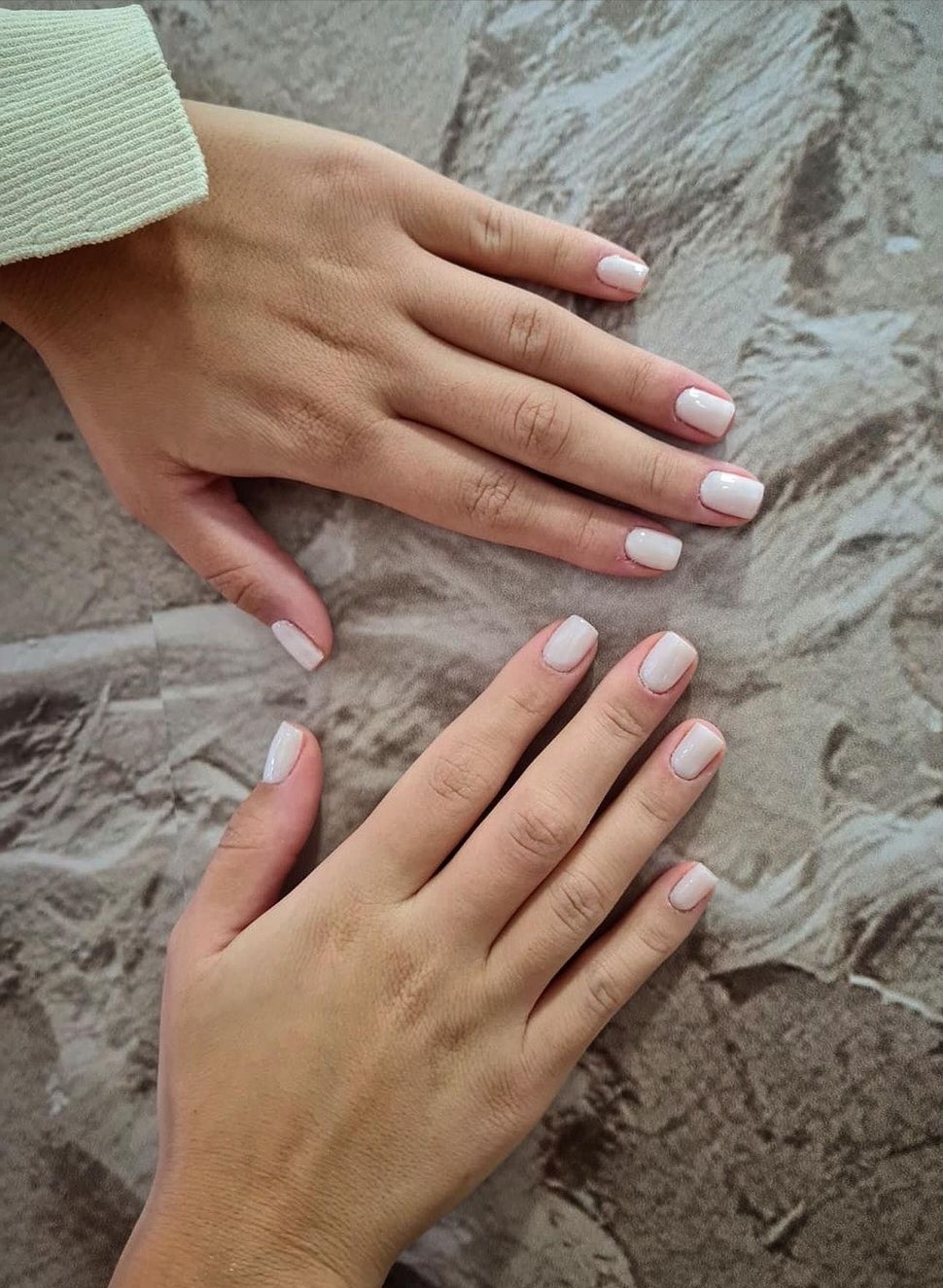 Charlotte #beograd Gel lak Gel lak - ruke