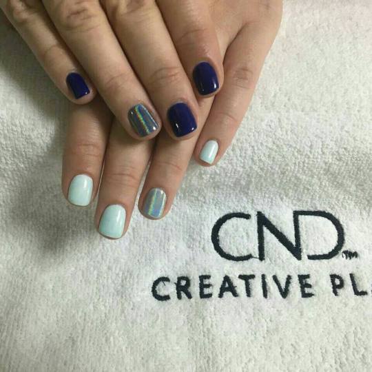 Look at me #beograd Manikir Manikir + gel lak CND Creative Play