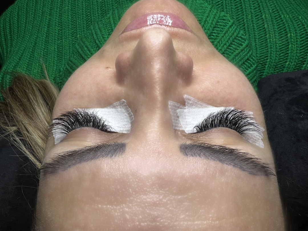 Korekcija nadogradnje trepavica mix metoda - do 2 nedelje - Nini beauty studio, Beograd Trepavice Lice Trepavice, Beograd, Zvezdara