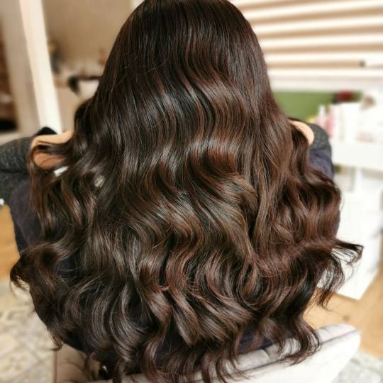 Exclusive Beauty #beograd Feniranje i stilizovanje Feniranje na ravno / lokne - duga kosa