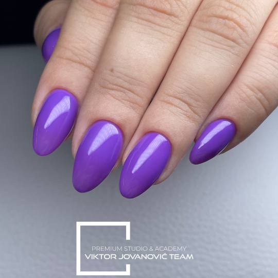 BEAUTY CENTER Viktor Jovanović #subotica Nadogradnja noktiju Korekcija noktiju - M velicina