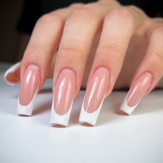 Golden Beauty Shop #beograd Izlivanje noktiju Izlivanje noktiju - ekstra dugi nokti