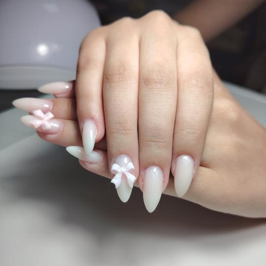 Beauty nails - Zemun #beograd Izlivanje noktiju Izlivanje noktiju gelom - M dužina