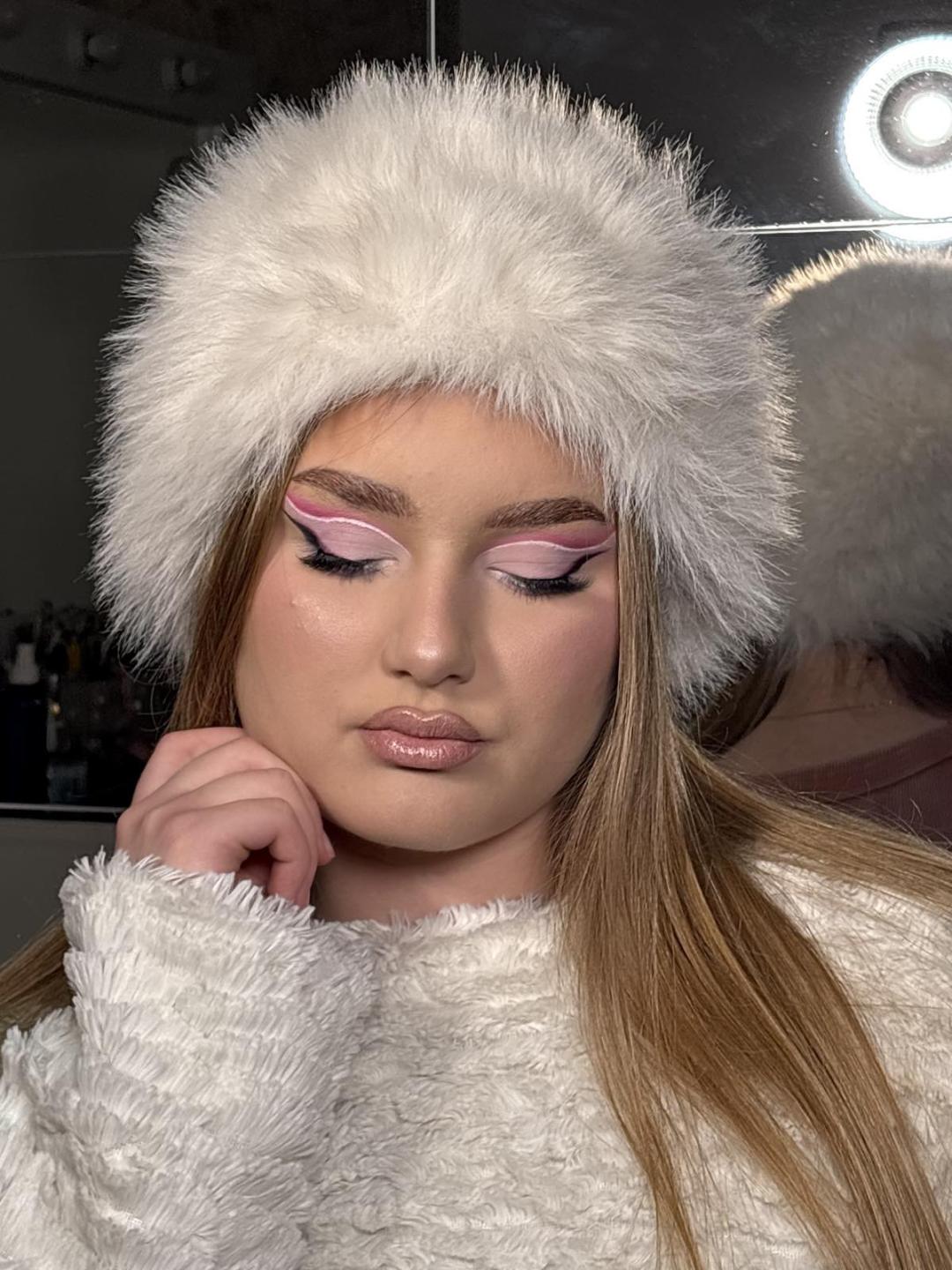 Evels Beauty #nis Make-up / šminkanje Profesionalno šminkanje + veštačke trepavice