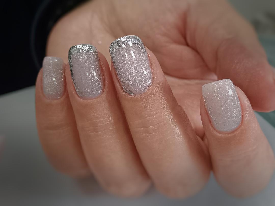 Nails by Helena #beograd Ojačavanje noktiju Ojačavanje prirodnih noktiju + ruski manikir - M dužina