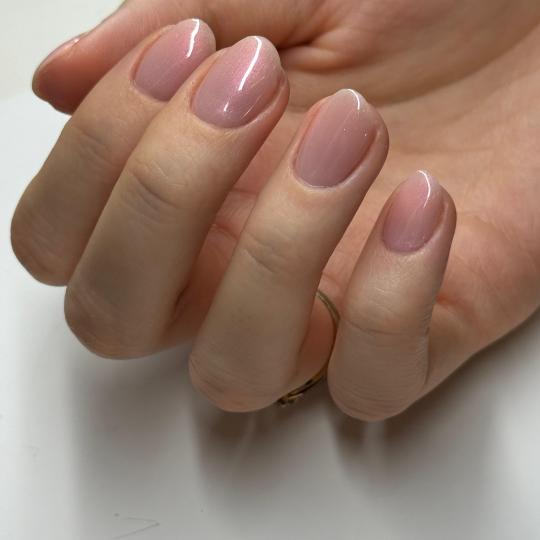 The Maya #beograd Ojačavanje noktiju Ojačavanje prirodnih noktiju gelom