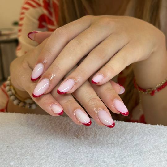 Nail Care House #beograd Izlivanje noktiju Izlivanje noktiju gelom - M dužina