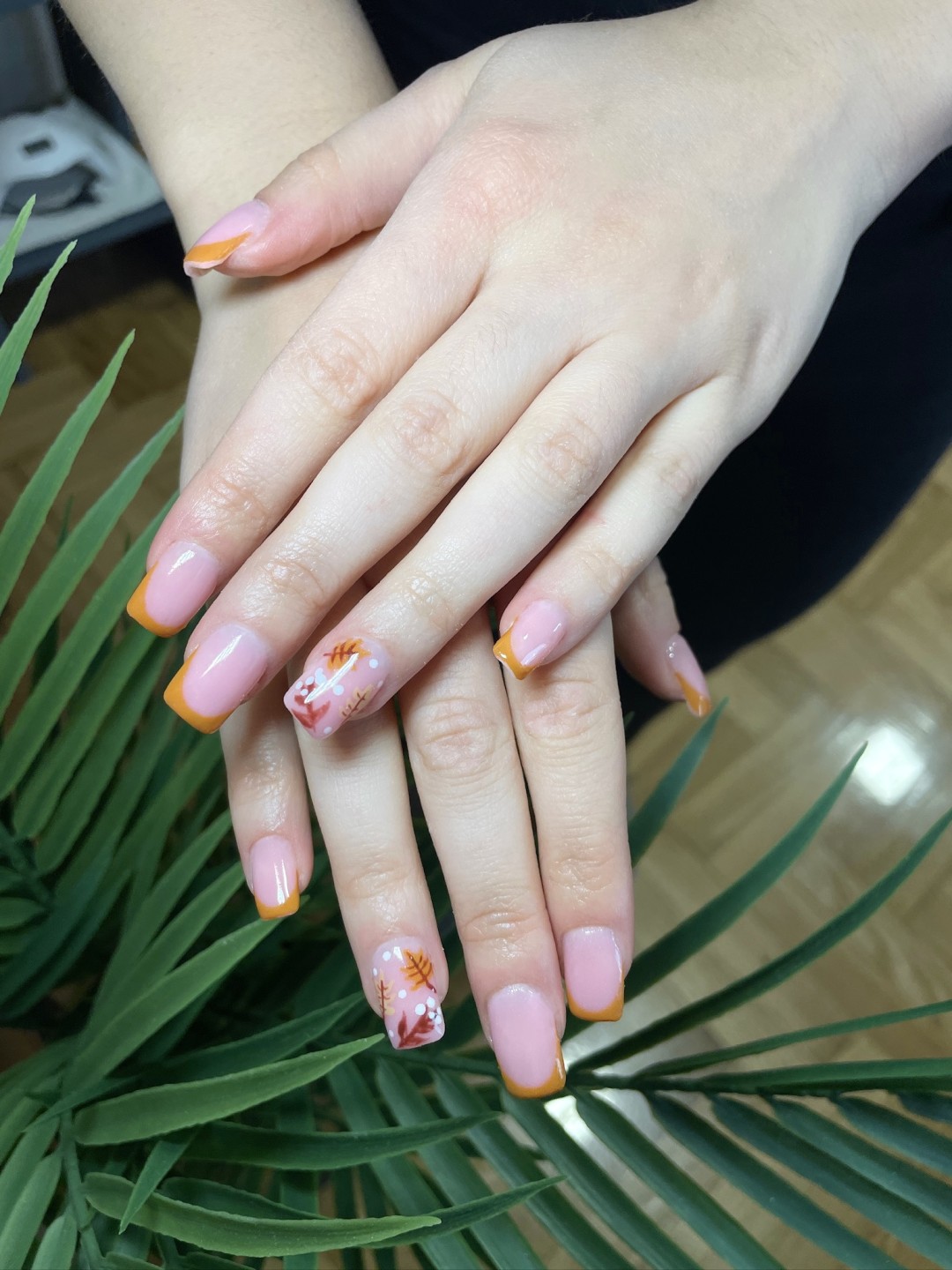 Beauty room Zvezdara #beograd Izlivanje noktiju Korekcija izlivanja noktiju gelom - S dužina