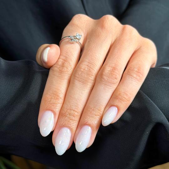 Beauty room Zvezdara #beograd Ojačavanje noktiju Ojačavanje prirodnih noktiju gelom
