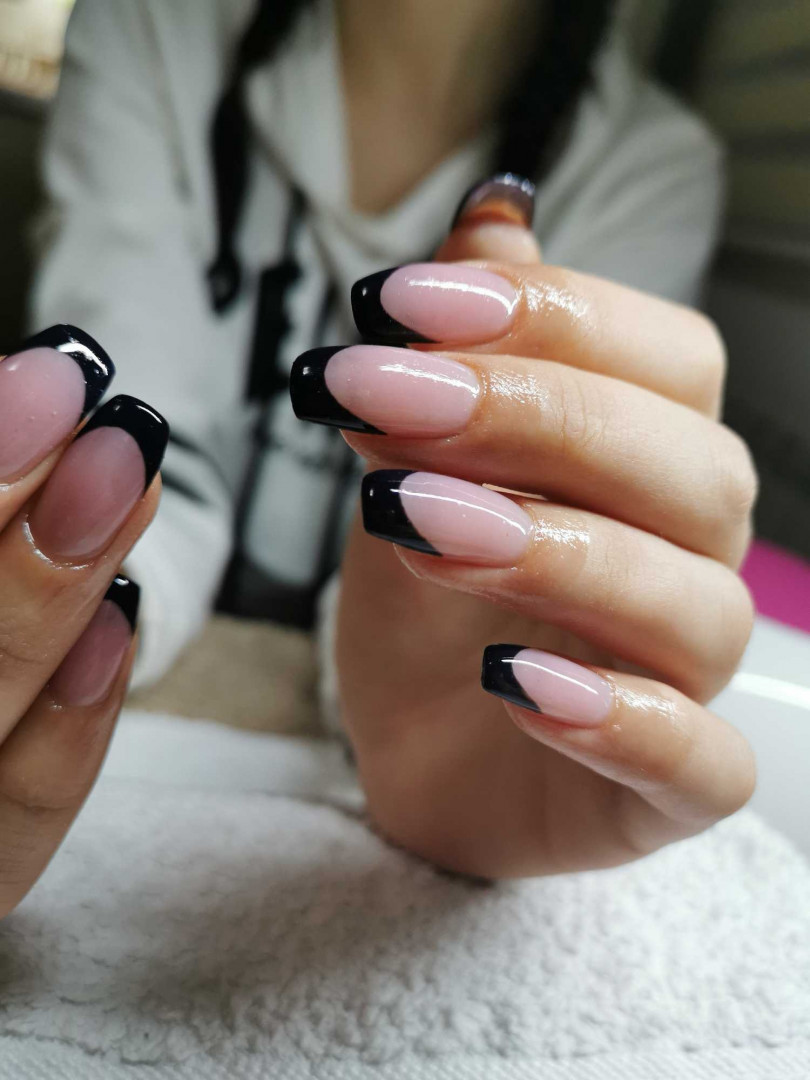 D&D Beauty Center #beograd Ojačavanje noktiju Ojačavanje prirodnih noktiju