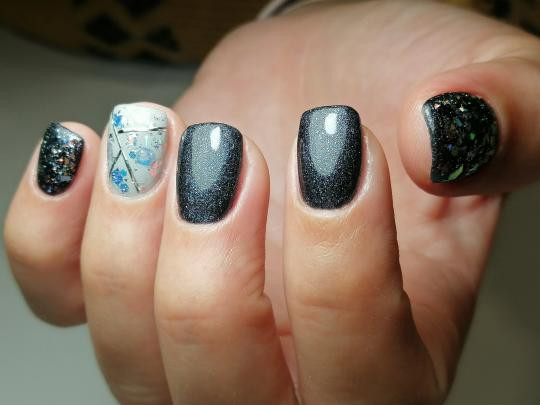 Nail office - TC BIG Rakovica #beograd Korekcija noktiju Korekcija noktiju gelom + boja - S dužina