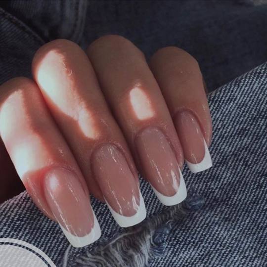 Monami beauty #beograd Ukrašavanje noktiju French / ombre / bebi bumer - dodatak uz uslugu