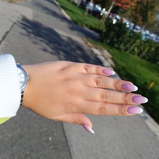Miss Princess Make up #beograd Izlivanje noktiju Izlivanje noktiju gelom / dual tipse - M dužina No