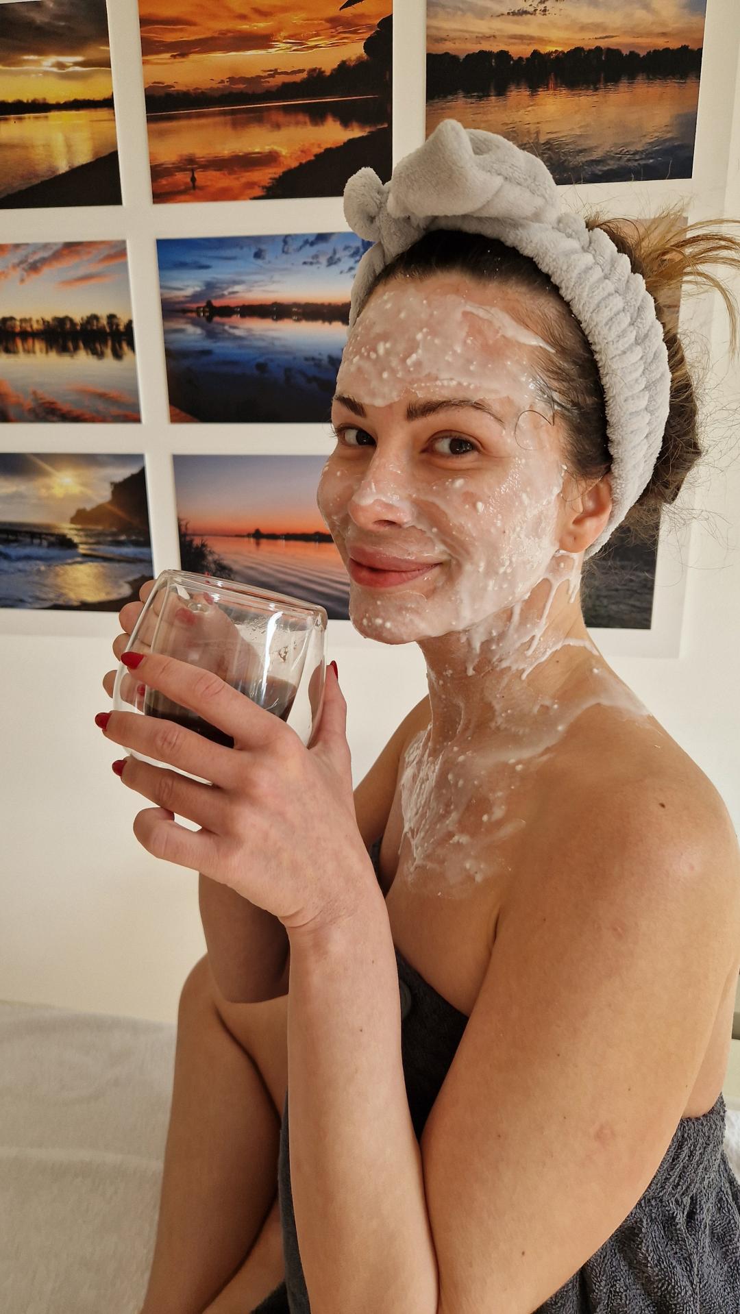 Aqua Phyt's tretman 75 min - Glow Holistic Studio, Beograd Hijaluronski tretmani lica Lice Hijaluronski tretmani lica, Beograd, Novi Beograd blokovi, Belville, Savski kej