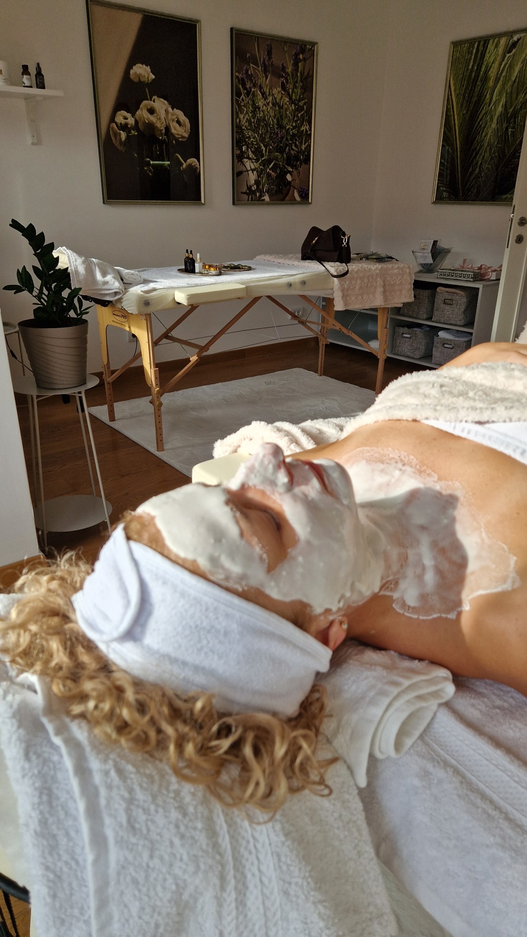 Aqua Phyt's tretman - Glow Holistic Studio, Beograd Hijaluronski tretmani lica Lice Hijaluronski tretmani lica, Beograd, Novi Beograd blokovi, Belville, Savski kej