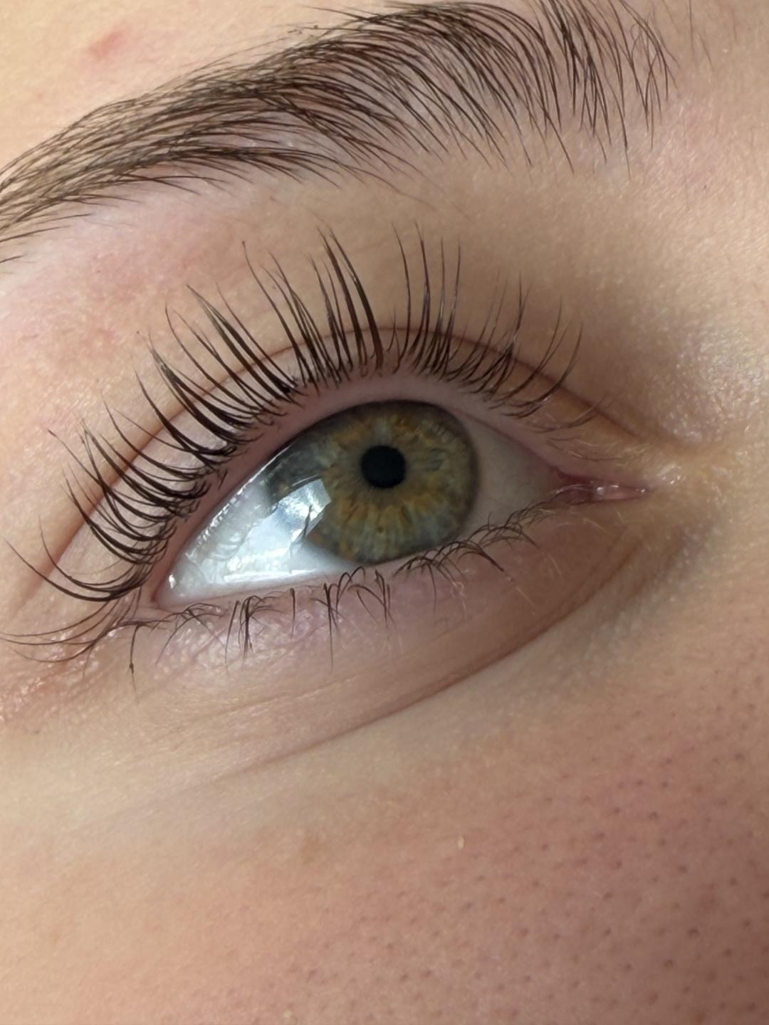 Lash lift + farbanje trepavica + Botox - Let's go Ladies, Beograd Trepavice Lice Trepavice, Beograd, Voždovac