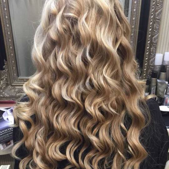 Bibi beauty centar #beograd Pramenovi Pramenovi na foliju u 1 / 2 boje / blanšem + olaplex+ preliv 