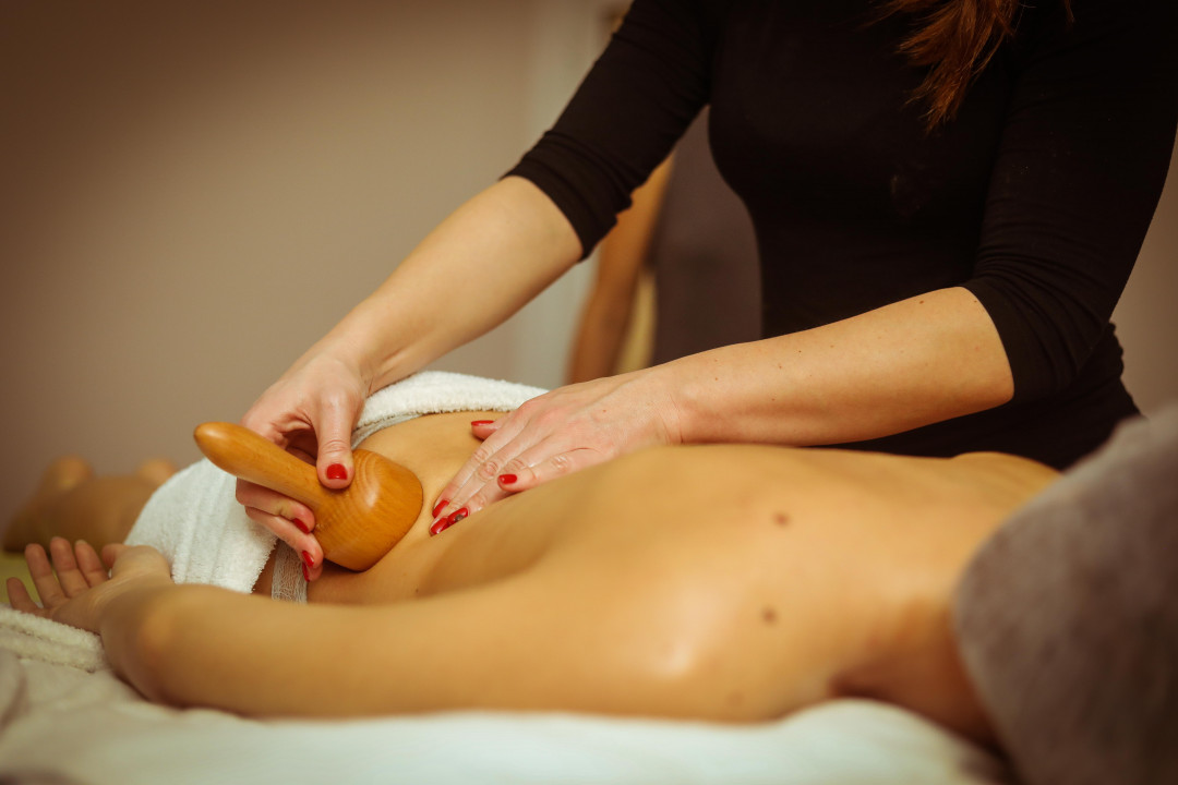 PJ Health & Beauty Center #beograd Anticelulit masaža Maderoterapija leđa relax - 30 minuta
