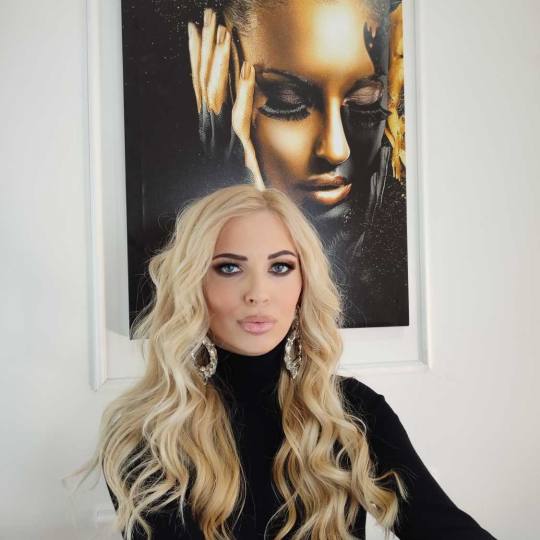 Salon Celebrity Lauren #beograd Profesionalno šminkanje i frizura.