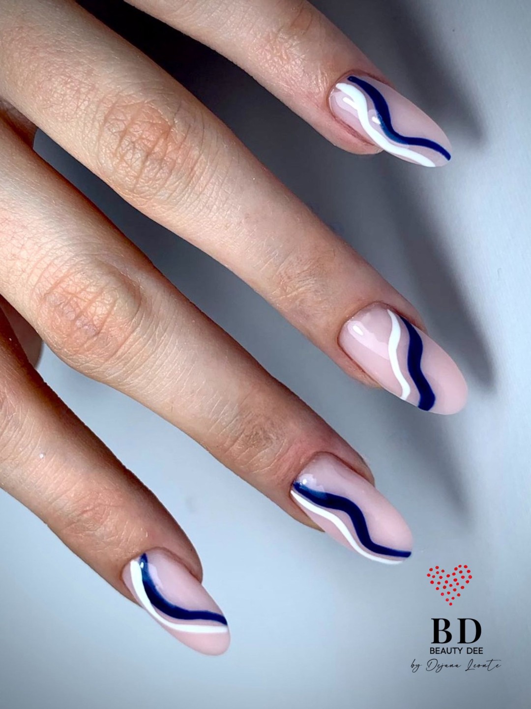 Izlivanje noktiju gelom - M dužina - Beauty Dee, Beograd Izlivanje noktiju Nokti Izlivanje noktiju, Beograd, Mirijevo