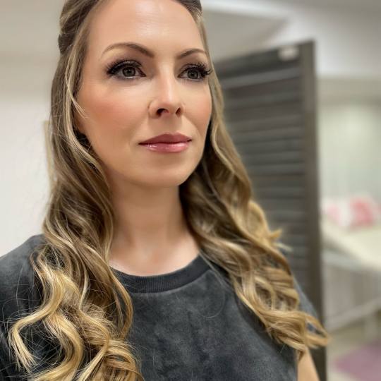 Studio Adore #novisad Make-up / šminkanje Profesionalno šminkanje